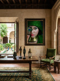 "Nefertiti — Emerald Light" archival pigment print displayed in a contemporary Spanish interior — ConelAlma ESP