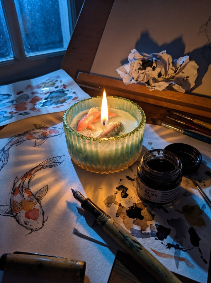 "WickToria" Dream Lake candle with personalised photo lid, front view, ConelAlma ESP