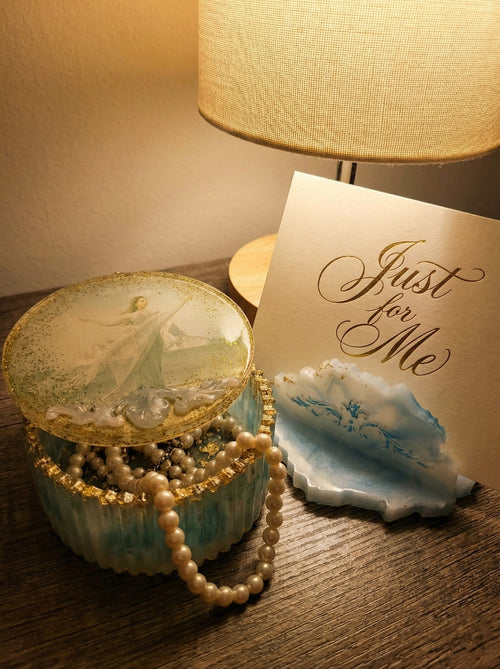 Handcrafted resin jewellery box with embedded photo — personalised desk accessory, made in Spain