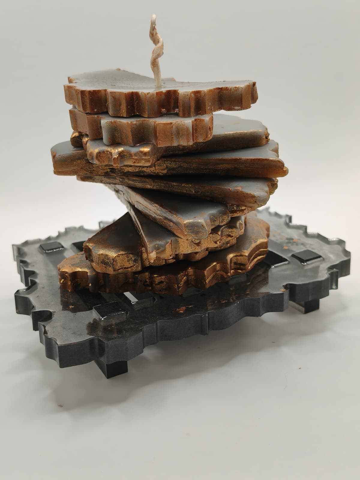"Kintsugi Tower" handcrafted beeswax candle on resin stand – front view