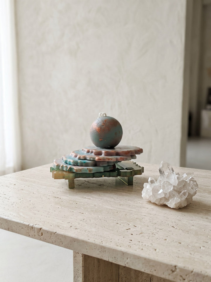 "GAIA" beeswax candle detail – organic texture, made in Spain