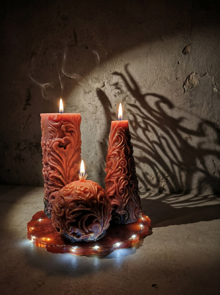King's Solace beeswax candle set of 3 on resin stand – Pompeian Red, Ball shape, front view